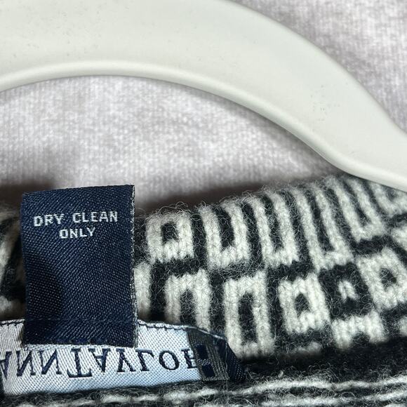 Ann Taylor Cardigan Sweater Womens Large Black White Print Lambswool Button Art‎ - Picture 7 of 10